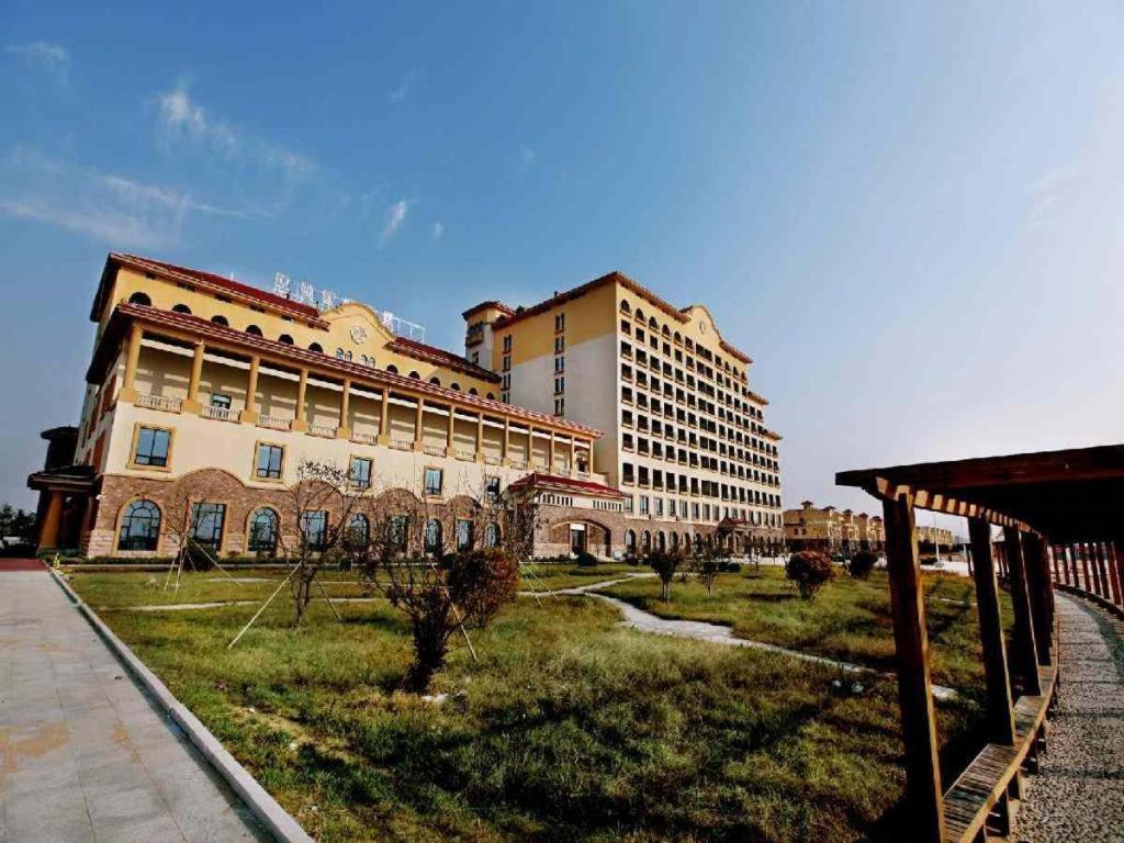 Haiyang Shenglong Jianguo Hotel Fengcheng  Экстерьер фото
