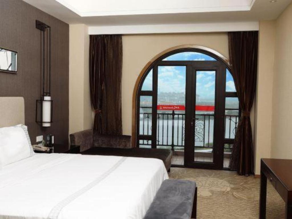 Haiyang Shenglong Jianguo Hotel Fengcheng  Экстерьер фото