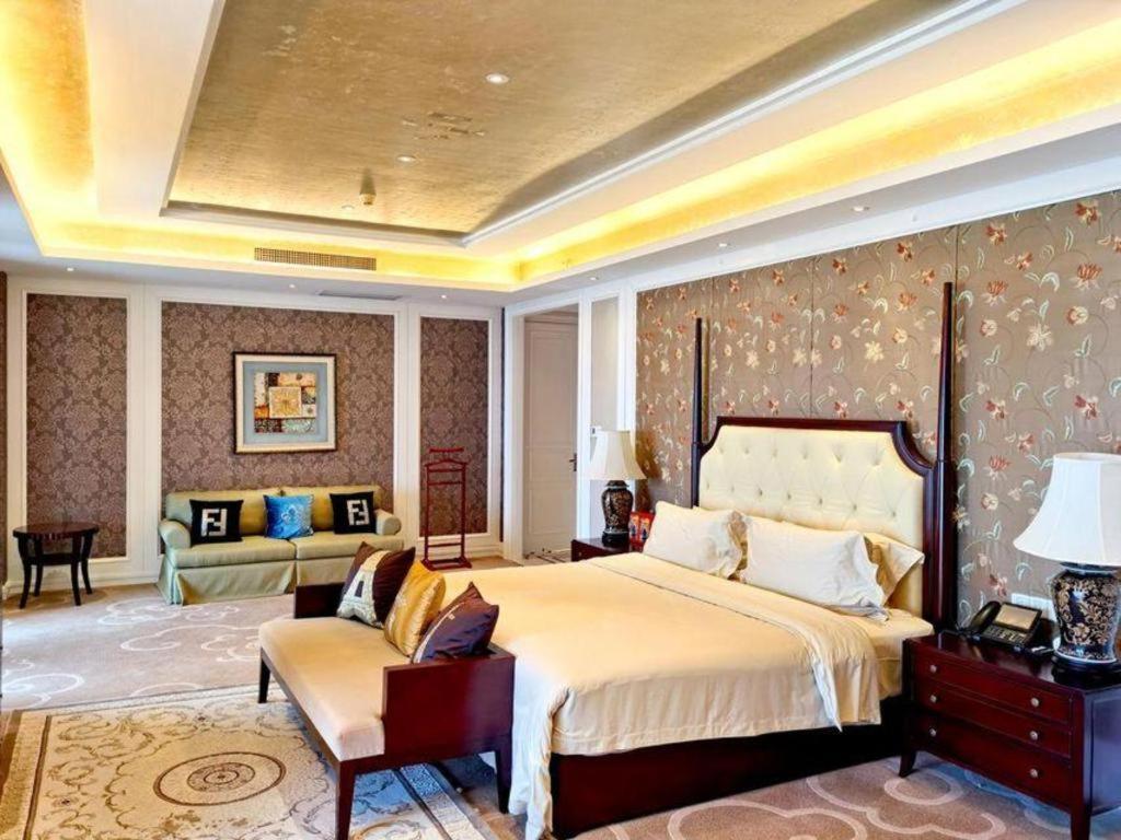 Haiyang Shenglong Jianguo Hotel Fengcheng  Экстерьер фото