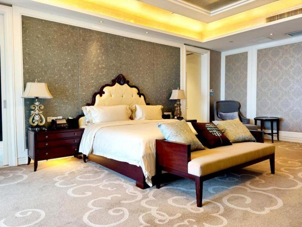 Haiyang Shenglong Jianguo Hotel Fengcheng  Экстерьер фото